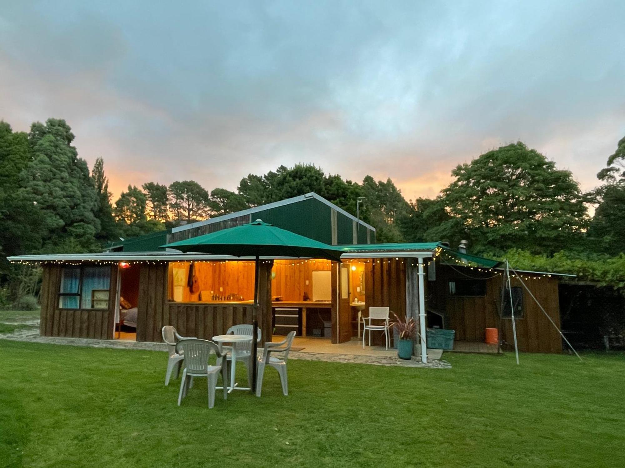River Song Retreat Golden Bay Takaka Buitenkant foto